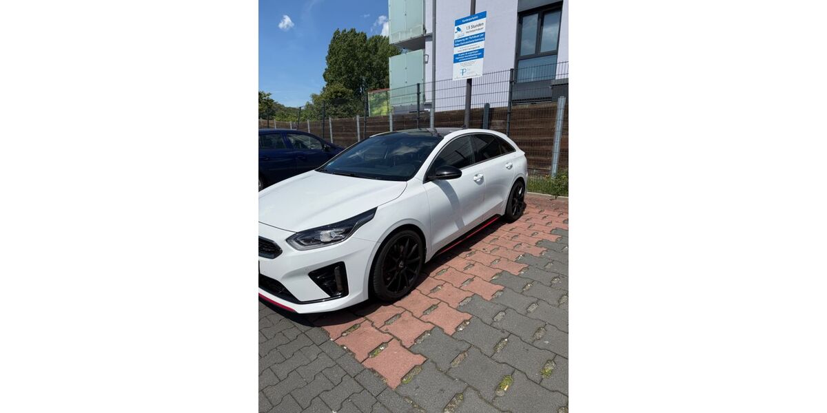 Kia pro ceed / ProCeed 75.000 km 21.500 &euro; Herne 44651