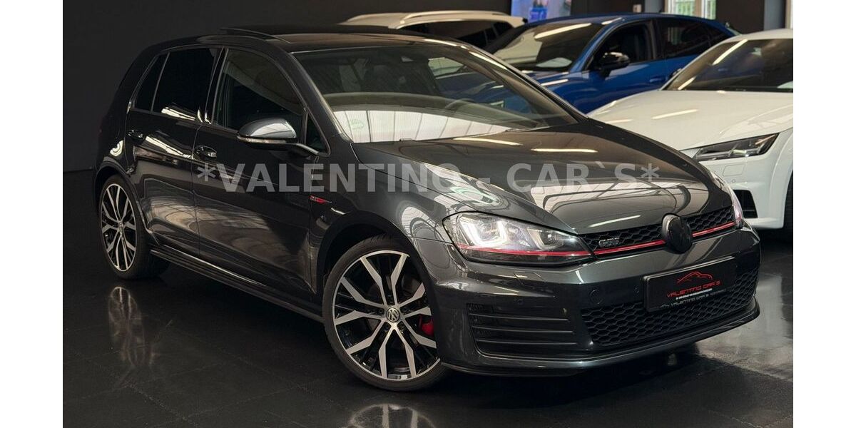 VW Golf 92.942 km 17.399 &euro; Radevormwald 42477