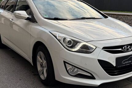Hyundai i40 140.000 km 5.999 &euro; Essen 45307