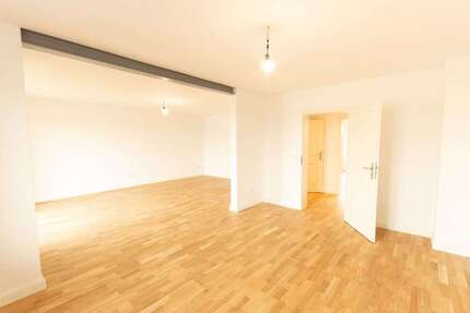Wohnung Wuppertal-Barmen Barmen - 3 Zimmer, 96 m&sup2;, 1.090&euro; | Angebot:27550232