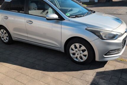 Hyundai i20 39.000 km 8.700 &euro; Duisburg 47137