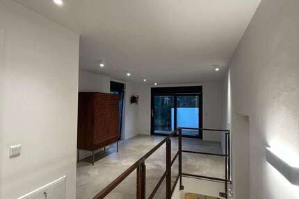 Wohnung Bochum Wiemelhausen - 2 Zimmer, 90 m&sup2;, 1.200&euro; | Angebot:27537255