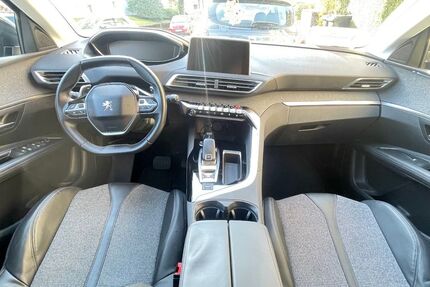 Peugeot 3008 79.300 km 18.000 &euro; Solingen 42659