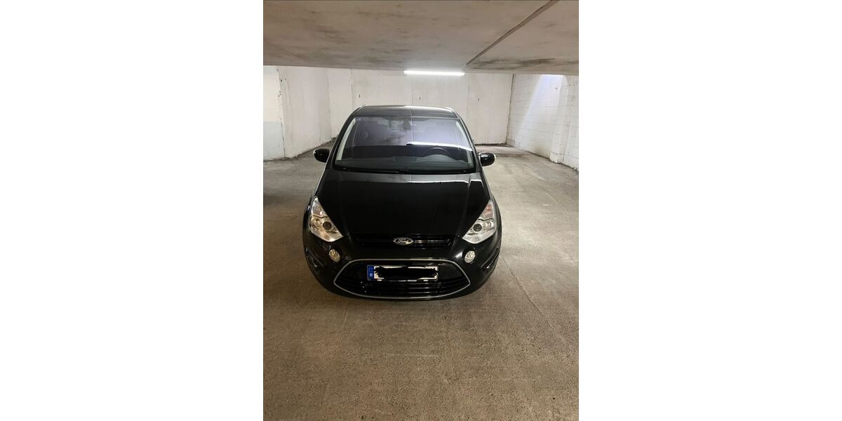 Ford S-Max 156.000 km 8.250 &euro; Remscheid 42853
