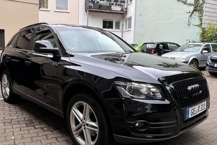 Audi Q5 270.000 km 7.099 &euro; Essen 45239