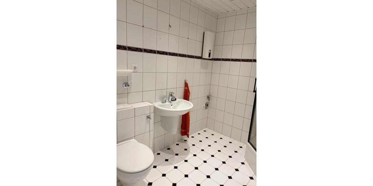 Etagenwohnung Wuppertal Gemarkung Elberfeld - 2 Zimmer, 67 m&sup2;, 150.000&euro; | Angebot:27534327