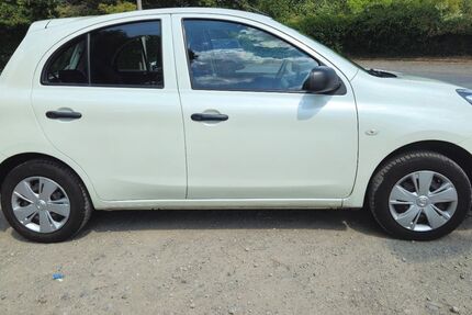 Nissan Micra 76.339 km 5.599 &euro; Oberhausen 46147