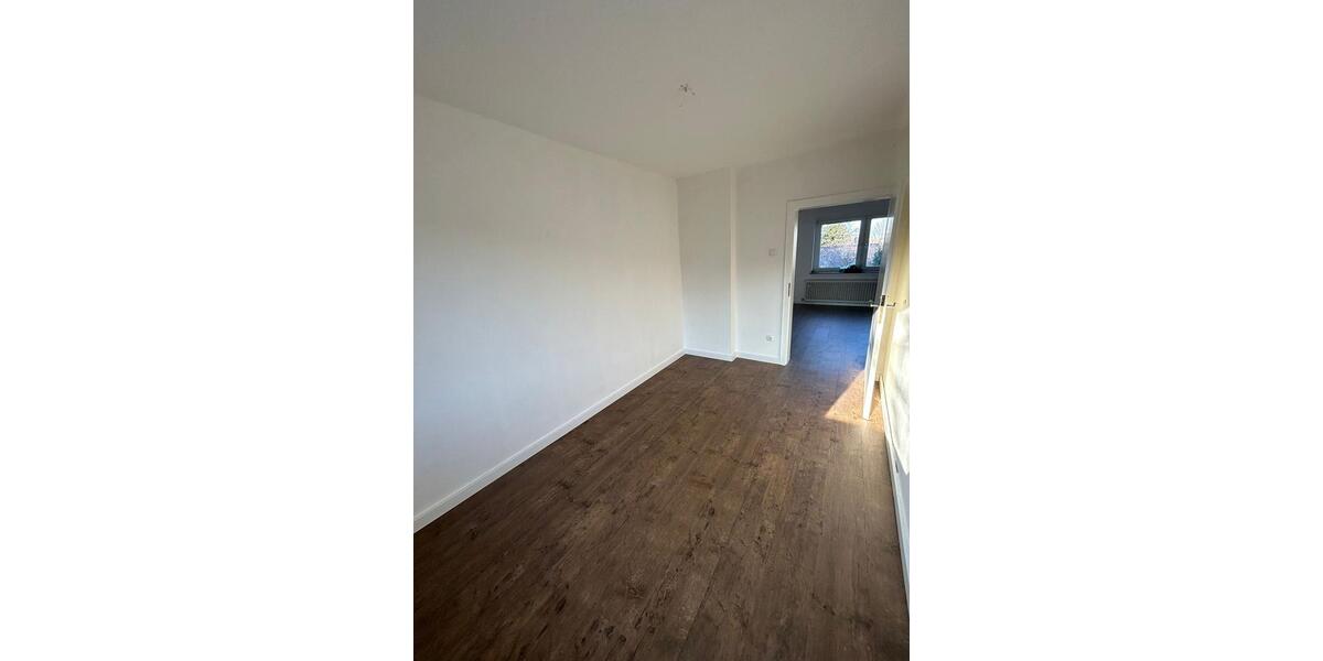 Etagenwohnung Essen Stadtbezirk IV - 3 Zimmer, 57 m&sup2;, 650&euro; | Angebot:26549733