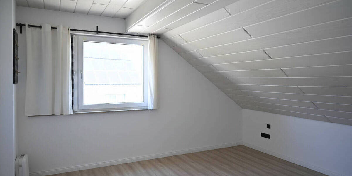 Etagenwohnung Essen / Dellwig Dellwig - 2 Zimmer, 86 m&sup2;, 220.000&euro; | Angebot:26730507