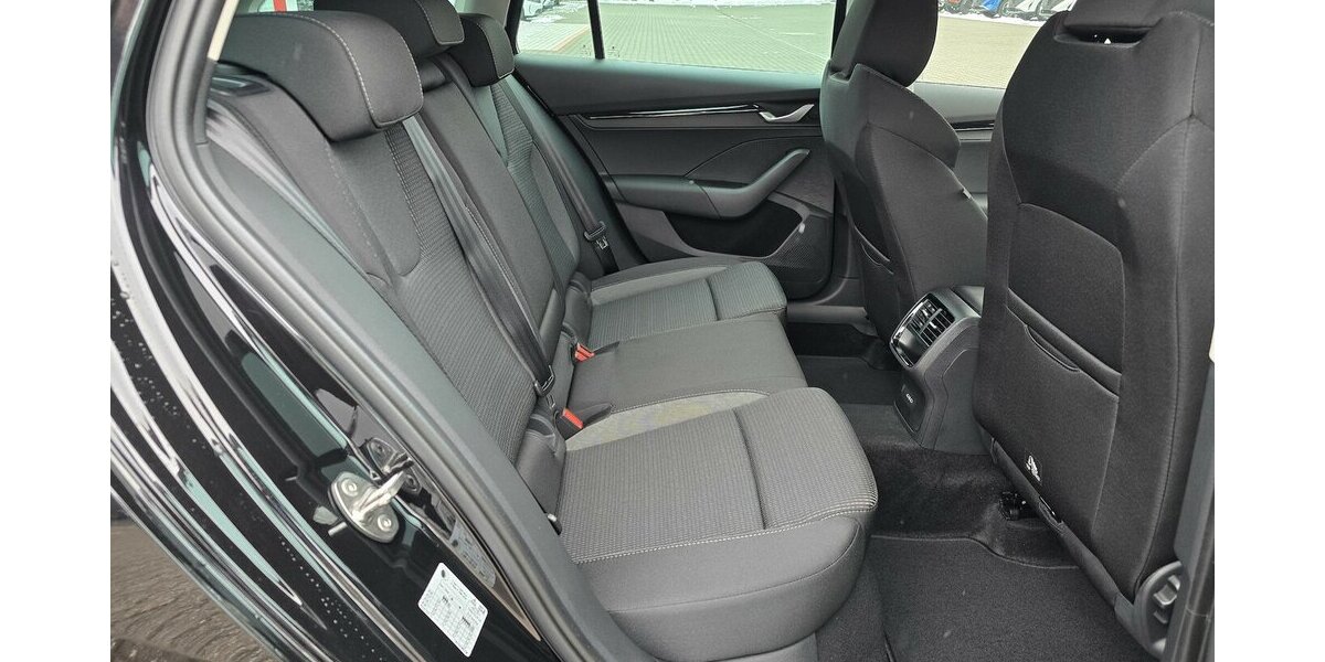 Skoda Octavia Selection MHEV|Automatik|Winterpaket|LED 1.008 km 30.975 &euro; Wermelskirchen 42929