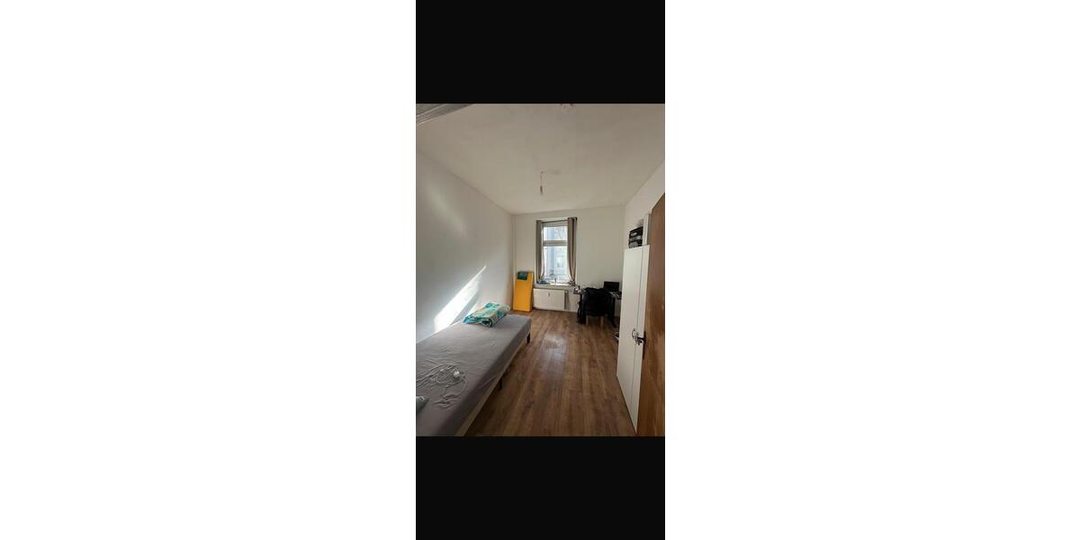 Etagenwohnung Düsseldorf Stadtbezirk 2 - 1 Zimmer, 38 m&sup2;, 510&euro; | Angebot:25949016