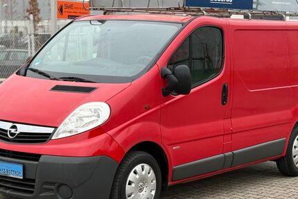 Opel Vivaro 80.000 km 6.999 &euro; Bottrop 46238