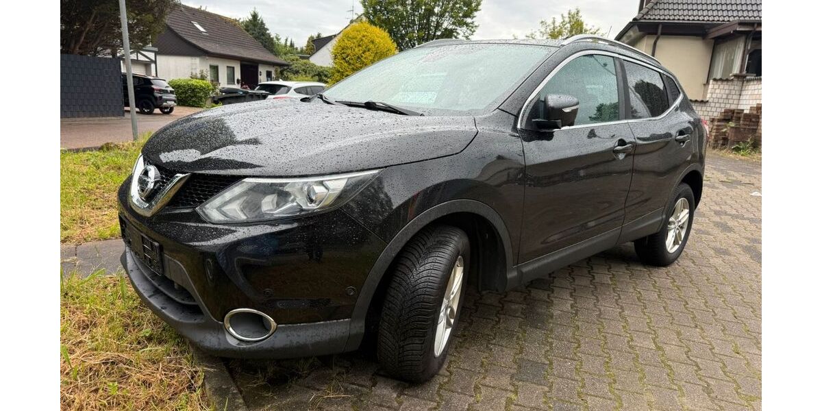 Nissan Qashqai 171.000 km 9.450 &euro; Bochum 44867