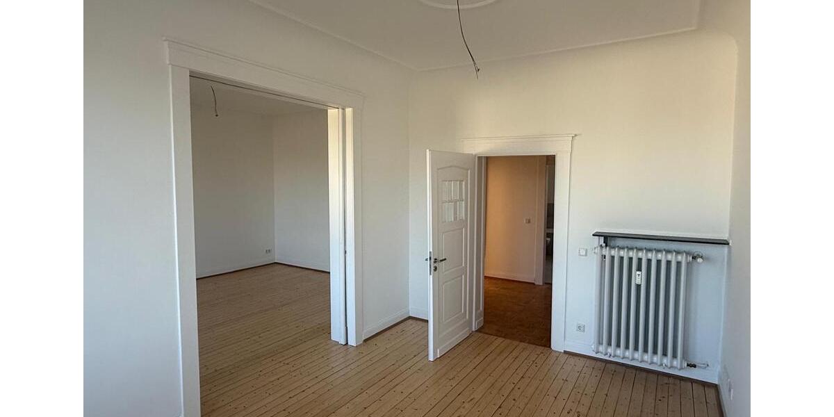 Etagenwohnung Duisburg - 4 Zimmer, 120 m&sup2;, 349.000&euro; | Angebot:26794303