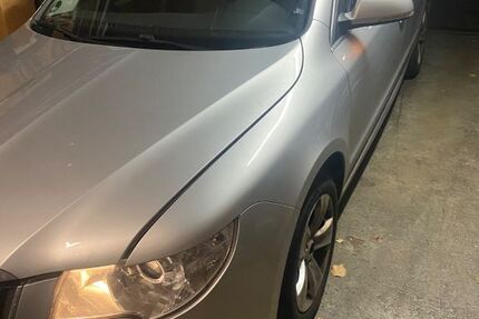 Skoda Superb 384.750 km 2.950 &euro; Essen 45639