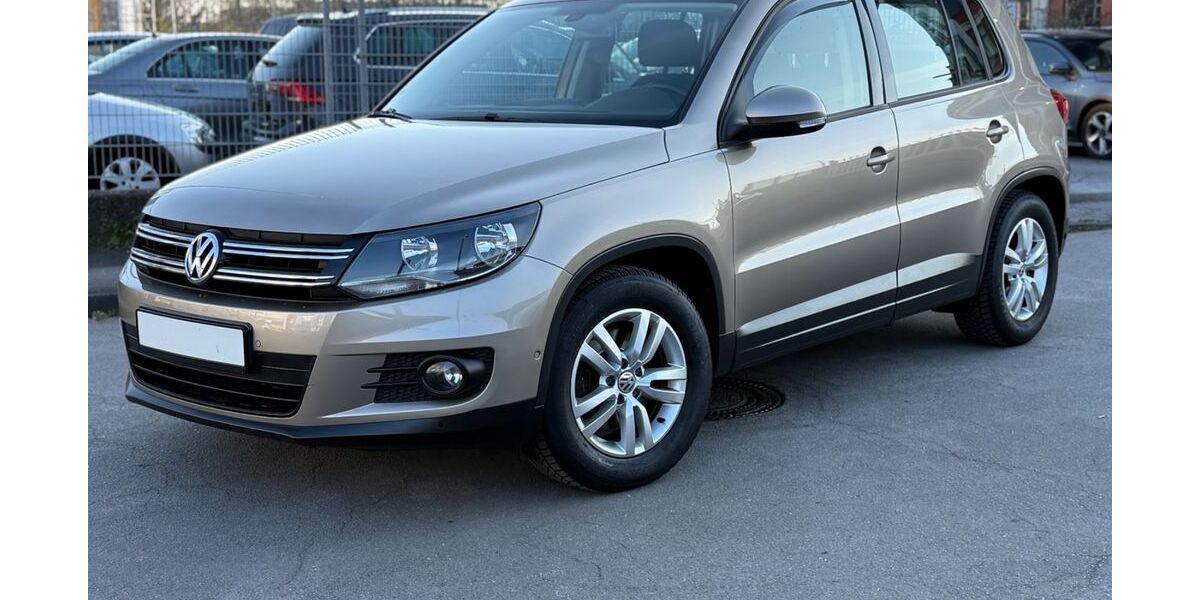 VW Tiguan 251.370 km 7.450 &euro; Hilden 40721