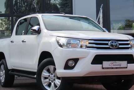 Toyota Hilux 228.800 km 23.900 &euro; Neuss 41469