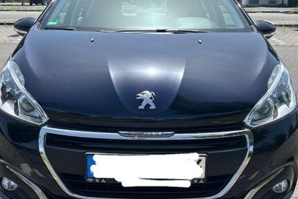 Peugeot 208 117.000 km 5.499 &euro; Neuss 41464