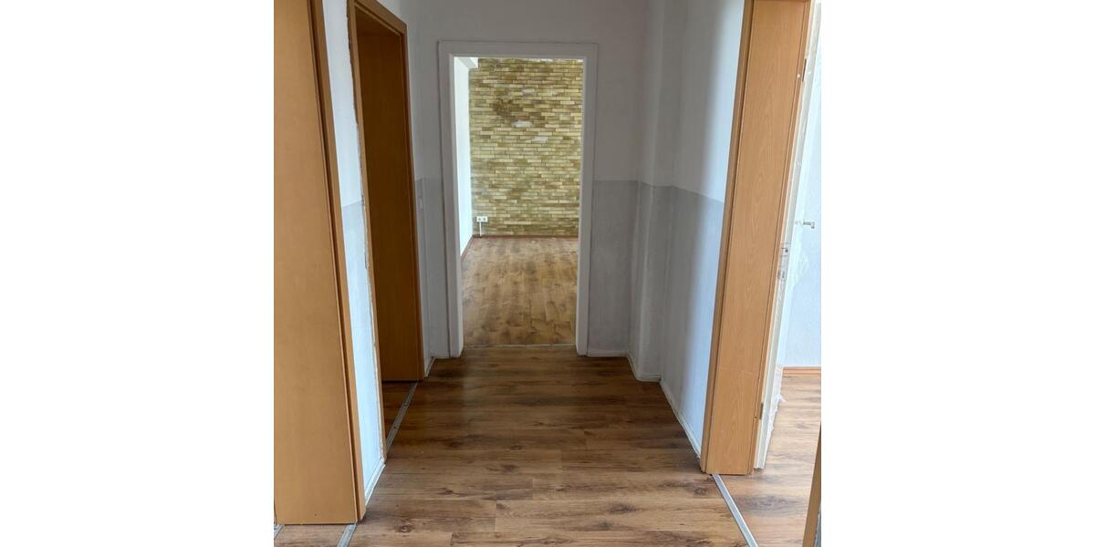 Etagenwohnung Gelsenkirchen Rotthausen - 4 Zimmer, 95 m&sup2;, 600&euro; | Angebot:27553795