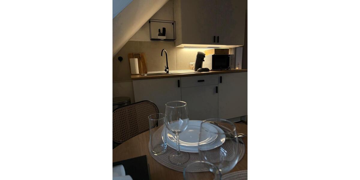 Dachgeschoßwohnung Essen Stadtbezirk III - 3 Zimmer, 55 m&sup2;, 2.100&euro; | Angebot:25317745