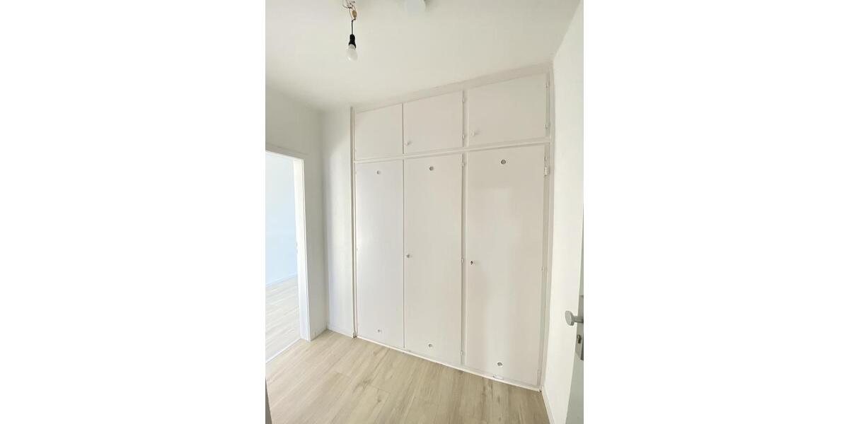 Etagenwohnung Solingen - 3 Zimmer, 73 m&sup2;, 779&euro; | Angebot:24489867