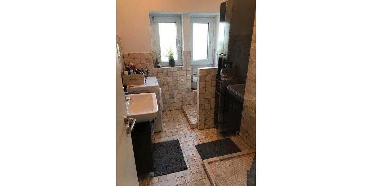 Dachgeschoßwohnung Essen Huttrop - 2 Zimmer, 59 m&sup2;, 495&euro; | Angebot:27535180