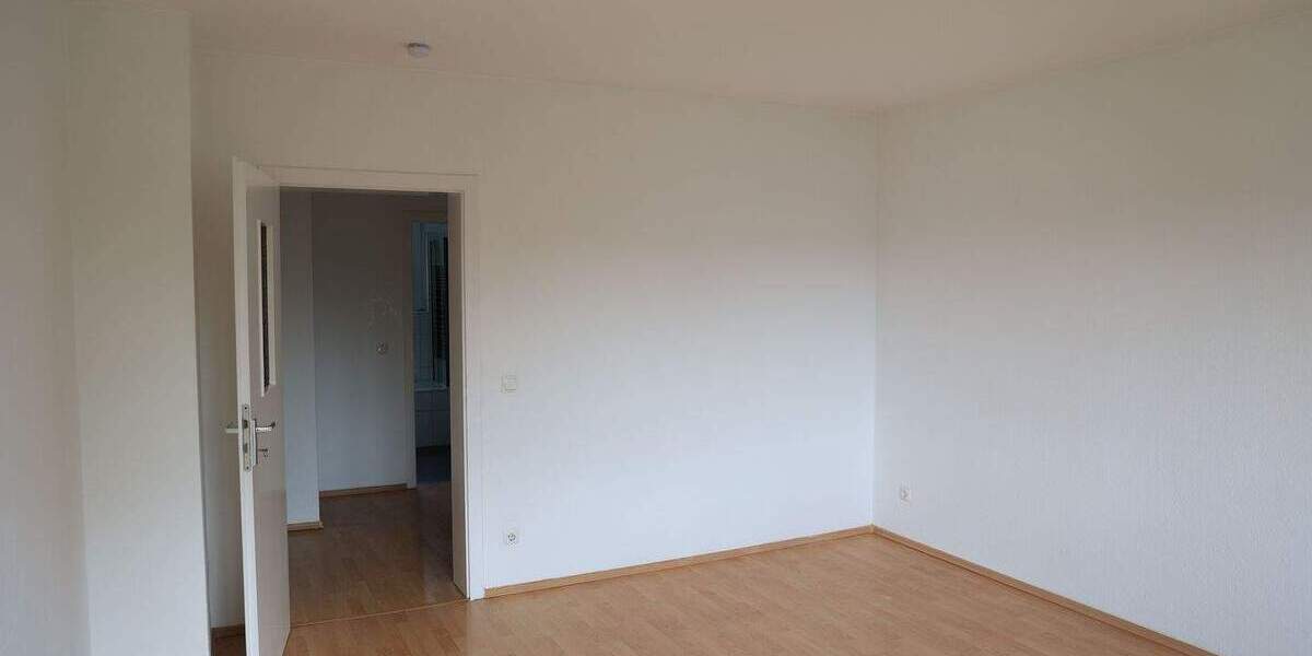 Etagenwohnung Duisburg Wedau - 3 Zimmer, 67 m&sup2;, 165.000&euro; | Angebot:25663832