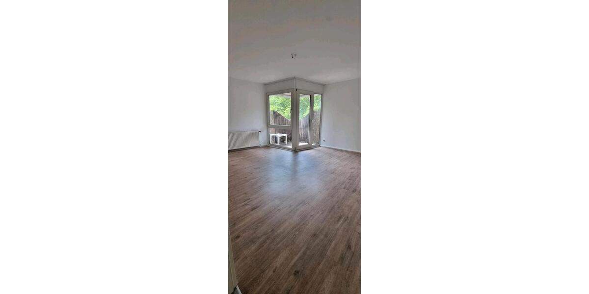 Etagenwohnung Duisburg Duisburg-Mitte - 3.5 Zimmer, 80 m&sup2;, 600&euro; | Angebot:25830179