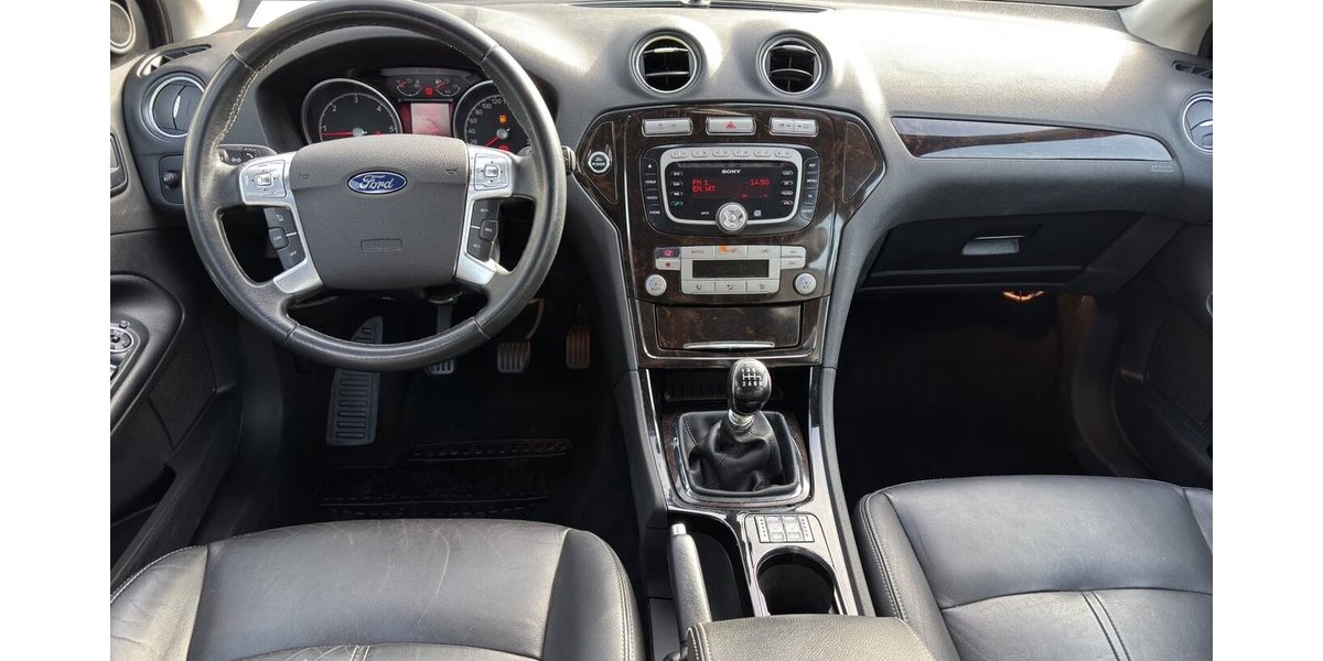 Ford Mondeo Ghia X Klima Tempo Sitzhzg. BI-Xenon AHK 248.720 km 3.700 &euro; Wuppertal 42327