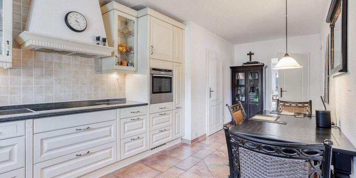 Einfamilienhaus Meerbusch Büderich - 6 Zimmer, 274 m&sup2;, 2.350.000&euro; | Angebot:25687681