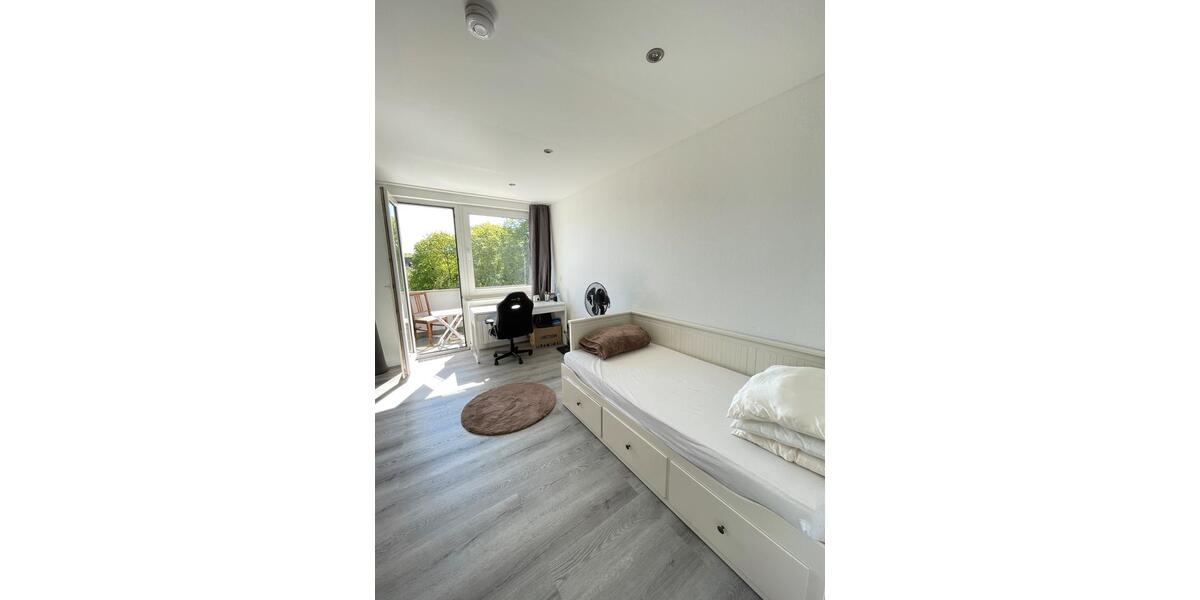 Etagenwohnung Duisburg Duisburg-Mitte - 3.5 Zimmer, 74 m&sup2;, 595&euro; | Angebot:26382975