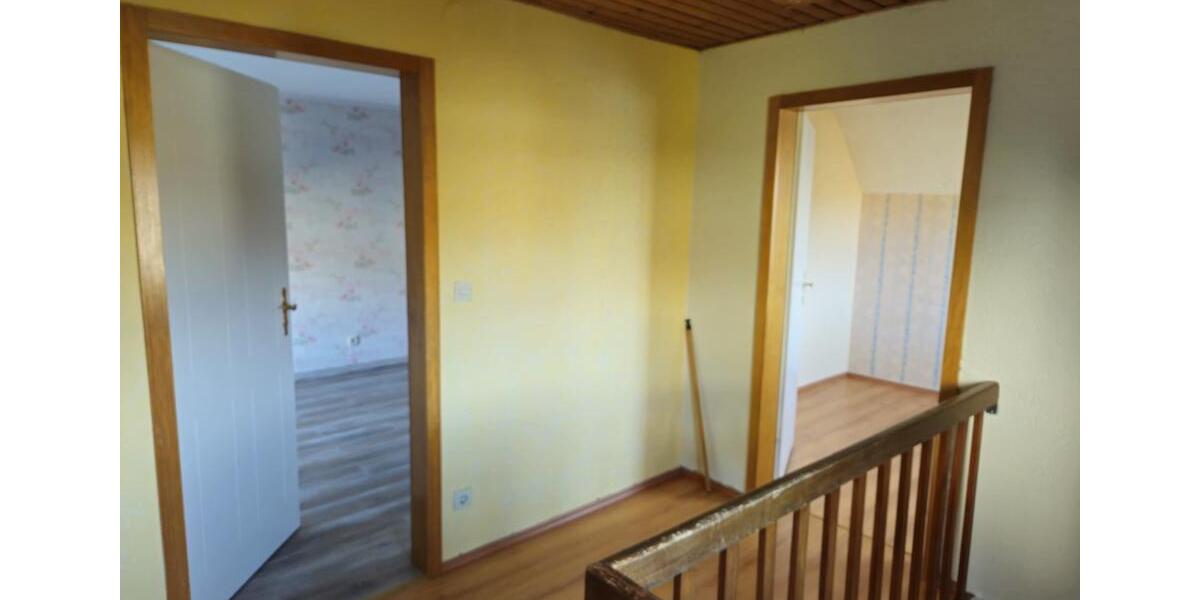 Einfamilienhaus Wermelskirchen - 3.5 Zimmer, 84 m&sup2;, 250.000&euro; | Angebot:25046706