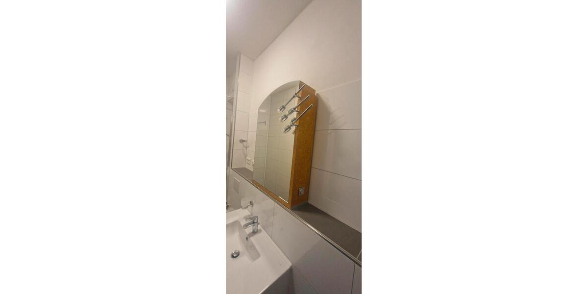Erdgeschoßwohnung Bochum Wiemelhausen - 1.5 Zimmer, 45 m&sup2;, 720&euro; | Angebot:27568894