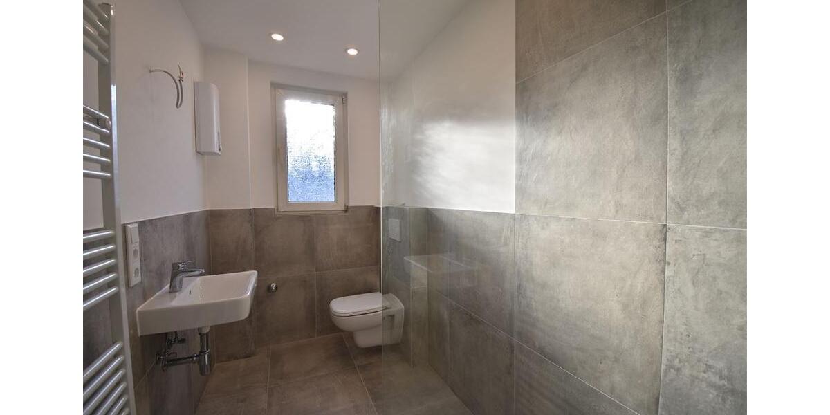 Dachgeschoßwohnung Düsseldorf - 2 Zimmer, 59 m&sup2;, 1.045&euro; | Angebot:22051325