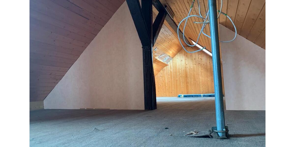 Dachgeschoßwohnung Remscheid Remscheid-Süd - 2.5 Zimmer, 70 m&sup2;, 820&euro; | Angebot:24713917