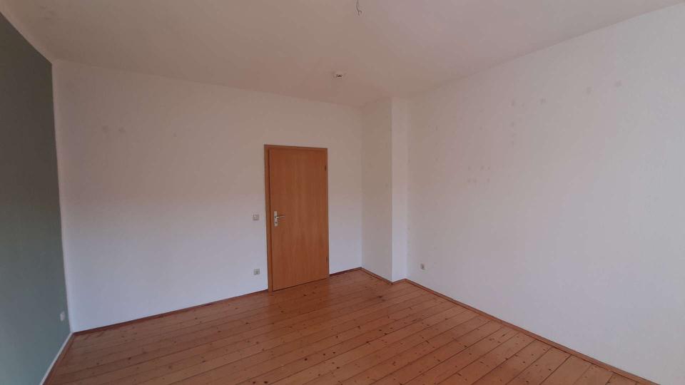 Etagenwohnung Bochum Bochum-Ost - 2 Zimmer, 62 m&sup2;, 500&euro; | Angebot:25307011