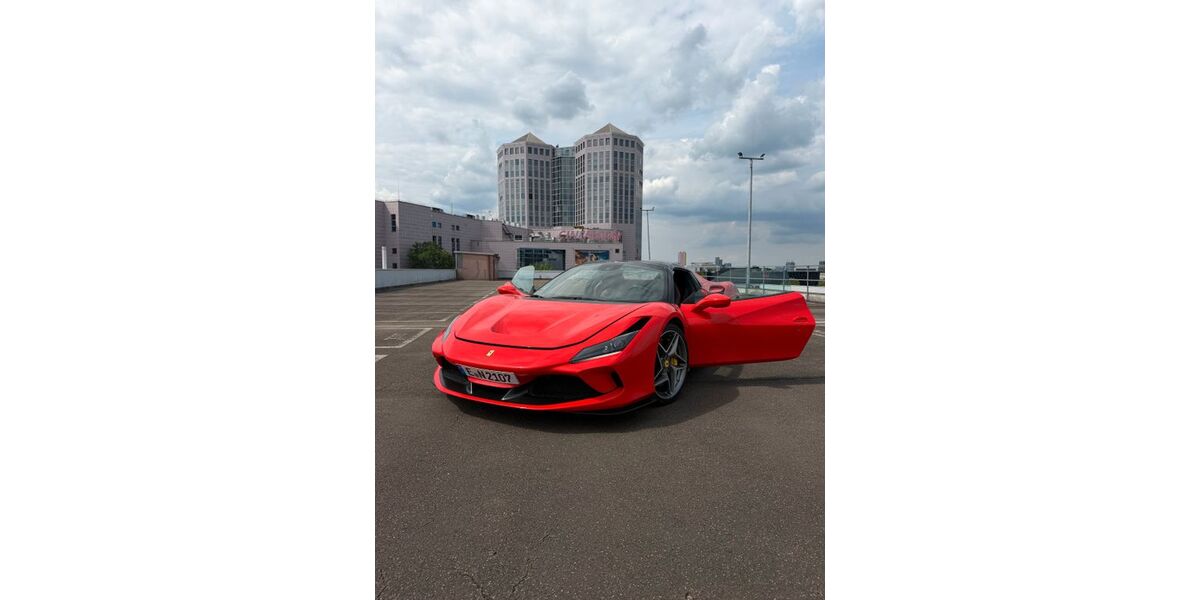 Ferrari F8 20.652 km 340.000 &euro; Essen 45127
