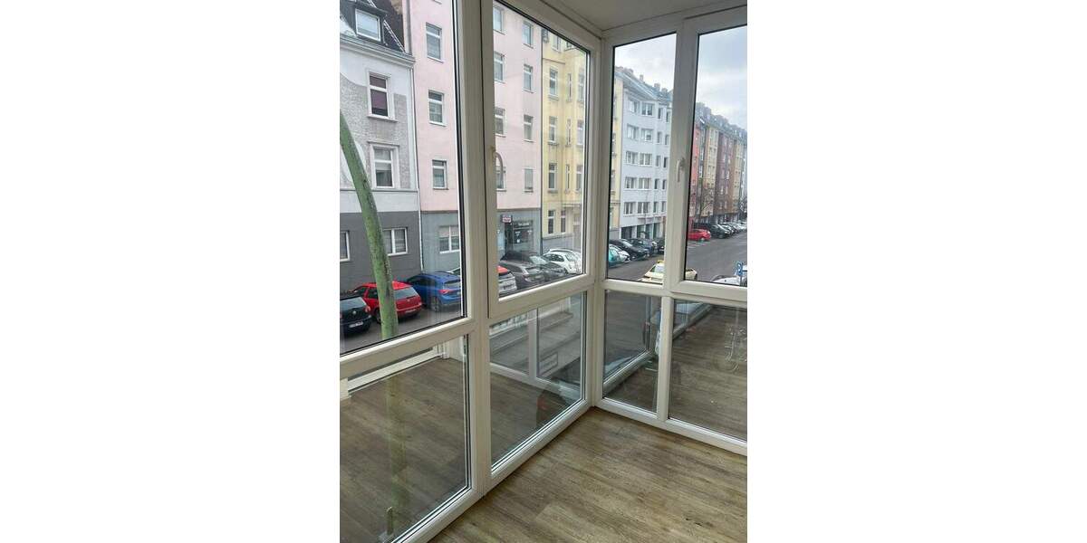 Etagenwohnung Düsseldorf Flingern Süd - 4 Zimmer, 100 m&sup2;, 1.500&euro; | Angebot:25740531