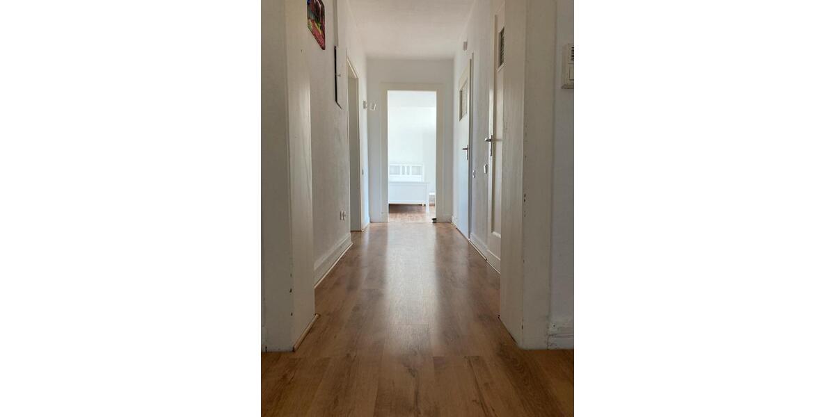 Etagenwohnung Wuppertal Gemarkung Vohwinkel - 4 Zimmer, 90 m&sup2;, 80&euro; | Angebot:24649180