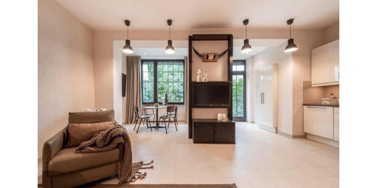 Erdgeschoßwohnung Essen Stadtbezirk V - 2 Zimmer, 67 m&sup2;, 700&euro; | Angebot:25234443