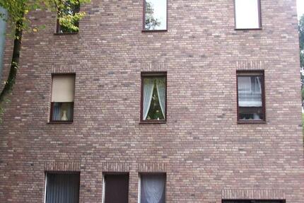 Wohnung Duisburg Mittelmeiderich - 2.5 Zimmer, 70 m&sup2;, 585&euro; | Angebot:27568653