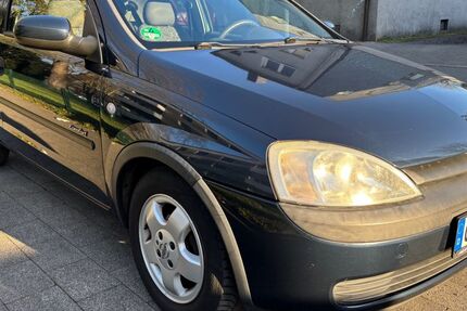 Opel Corsa 81.700 km 1.950 &euro; Oberhausen 46117