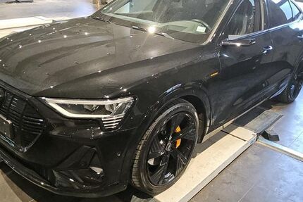 Audi e-tron 57.852 km 39.908 &euro; Hagen 58091