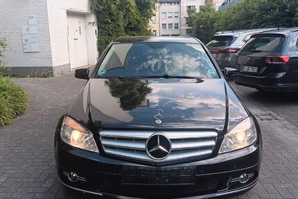 Mercedes-Benz C 250 260.000 km 3.300 &euro; Düsseldorf 40233
