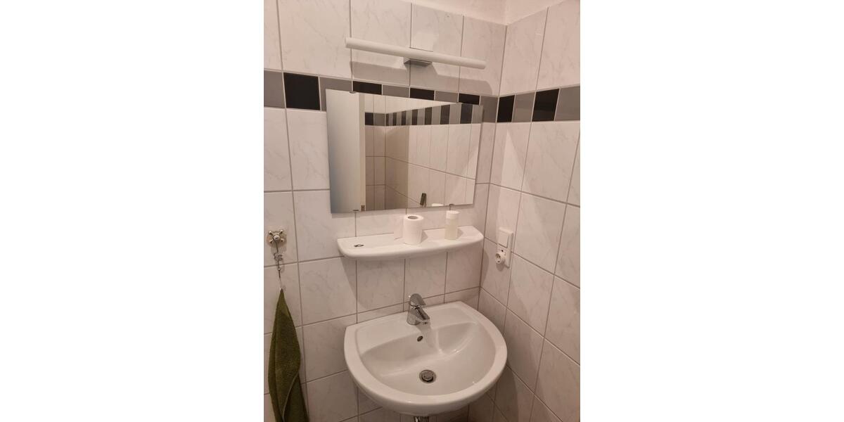 Dachgeschoßwohnung Gelsenkirchen Ückendorf - 3 Zimmer, 75 m&sup2;, 450&euro; | Angebot:27566381