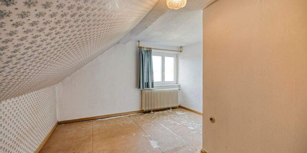 Doppelhaushälfte Düsseldorf Urdenbach - 8 Zimmer, 127 m&sup2;, 399.000&euro; | Angebot:25744500