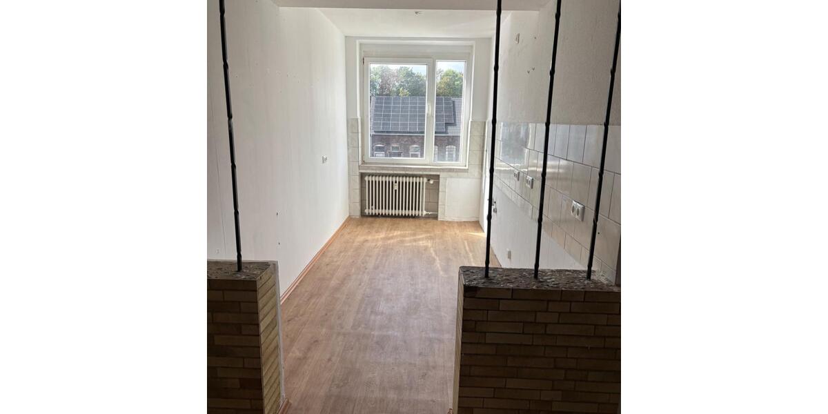 Etagenwohnung Gelsenkirchen Rotthausen - 4 Zimmer, 95 m&sup2;, 600&euro; | Angebot:27553795