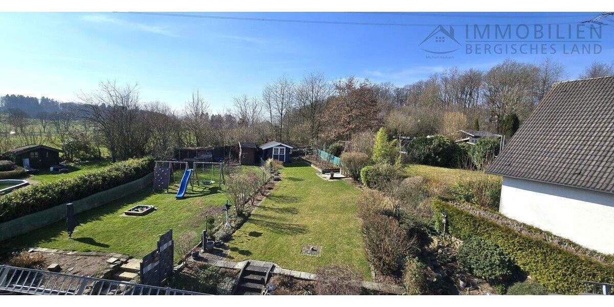 Doppelhaushälfte Hückeswagen Wiehagen - 5 Zimmer, 120 m&sup2;, 425.000&euro; | Angebot:25800230