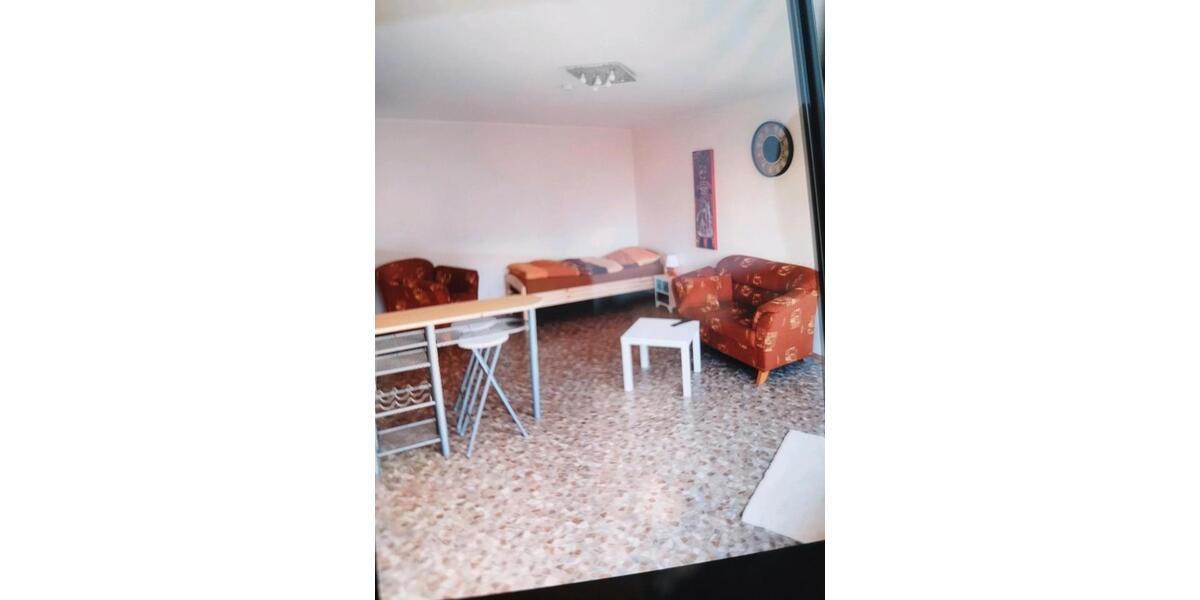 Etagenwohnung Essen Stadtbezirk VI - 1 Zimmer, 42 m&sup2;, 424&euro; | Angebot:25394212