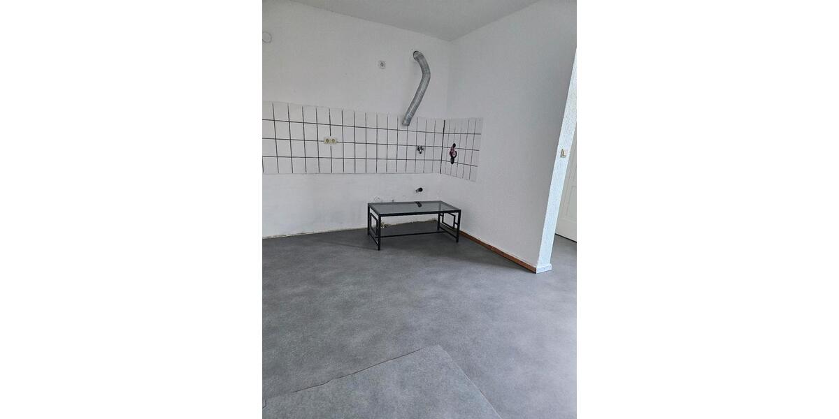Hochparterre Solingen Central - 2 Zimmer, 55 m&sup2;, 490&euro; | Angebot:27545691